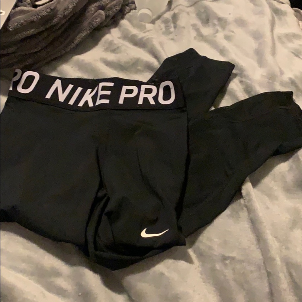 Nike Pro leggings